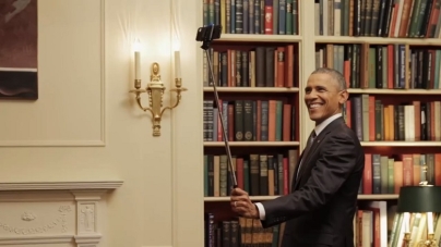Le Selfie Stick : nouvel objet tendance ou ultime dérive narcissique ?