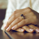Comment choisir une bague de fiançailles ?