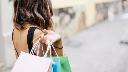 Quels sont les accessoires tendance à arborer pendant l’été 2021 ?