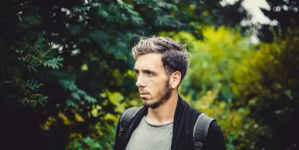 Chute de cheveux chez l’homme : quand faut-il s’inquiéter ?