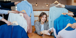 Pourquoi les Vêtements Personnalisés Résistent-ils Mieux au Temps? Top 5 Raisons Révélées
