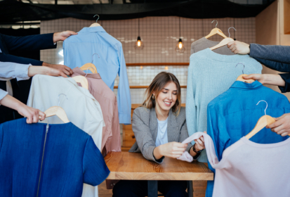 Pourquoi les Vêtements Personnalisés Résistent-ils Mieux au Temps? Top 5 Raisons Révélées