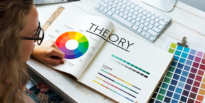 La Psychologie des Couleurs : Comment choisir les teintes de papier peint pour chaque pièce